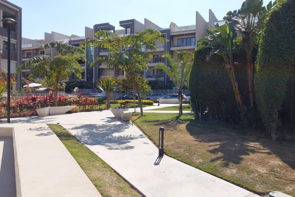 Superior In Midtown Compound, Auc Avenue *